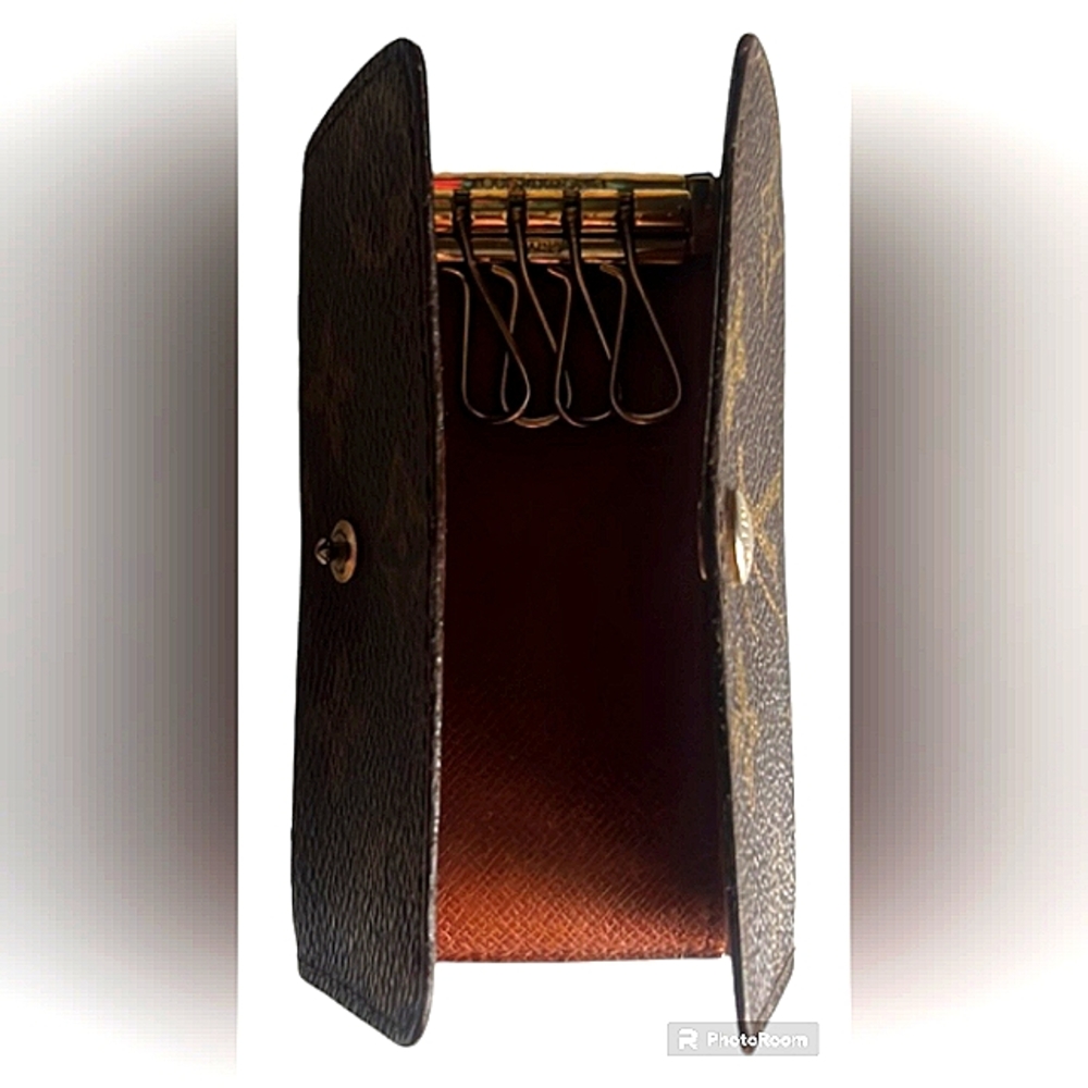 LOUIS VUITTON AUTHENTIC LEATHER SIGNATURE MONOGRAM KEYHOLDER UNISEX EUC - Picture 7 of 7